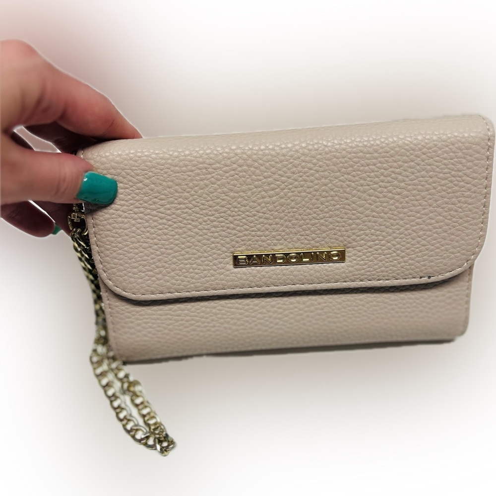 Bandolino Wristlet